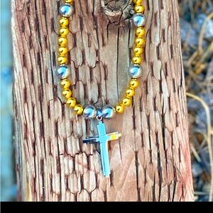 UNISEX - beaded necklace with no clasp. Pull over heard w/ Cross